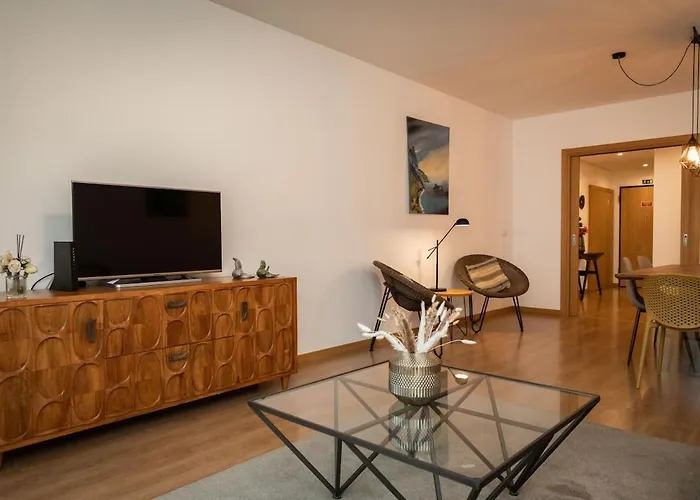 Apartment October 5th Collection By Rent-a-key Funchal (Madeira)