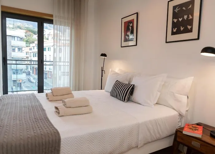 Apartment October 5th Collection By Rent-a-key Funchal (Madeira)