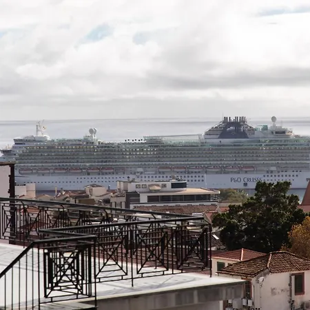 October 5th Collection By Rent-a-key Daire *