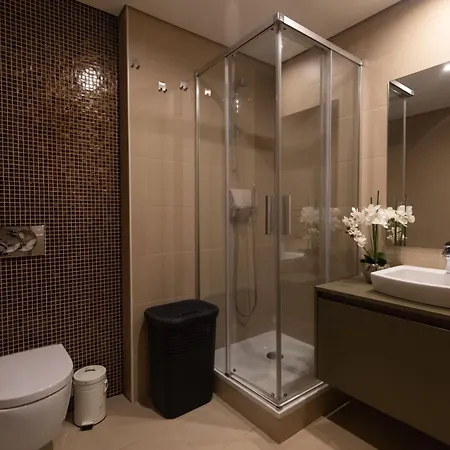 October 5th Collection By Rent-a-key Daire *