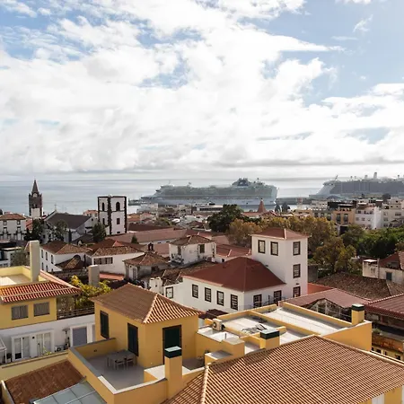 October 5th Collection By Rent-a-key Apartment Funchal (Madeira)
