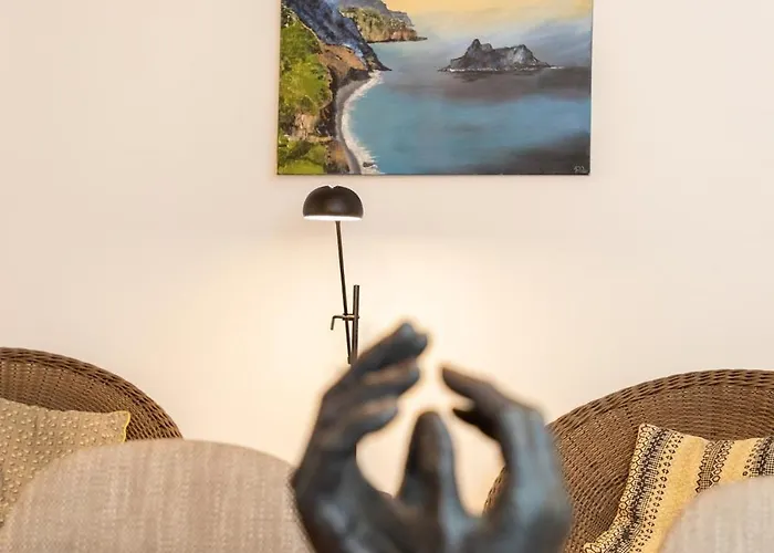 October 5th Collection By Rent-a-key *