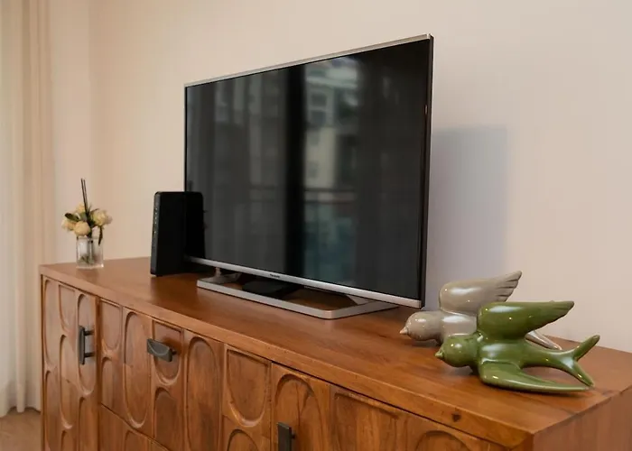 Daire October 5th Collection By Rent-a-key *