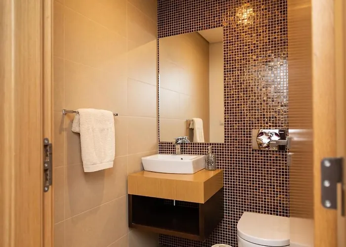 October 5th Collection By Rent-a-key Daire *